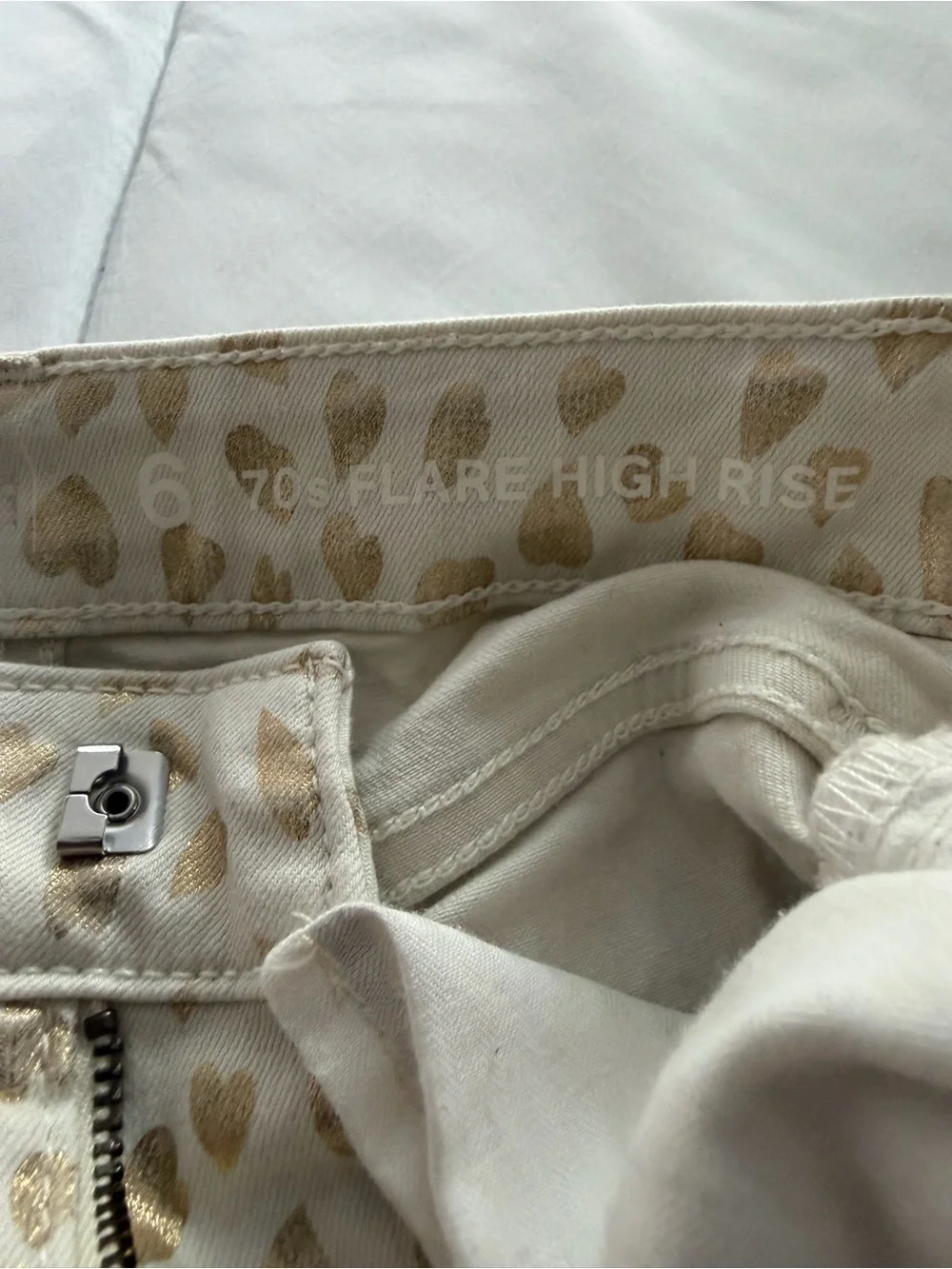 Girls Old Navy ’70s Flare High-Rise Jeans – Cream & Gold Leopard Print